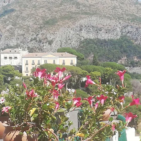 Apartment Casa Fiore Vietri sul Mare